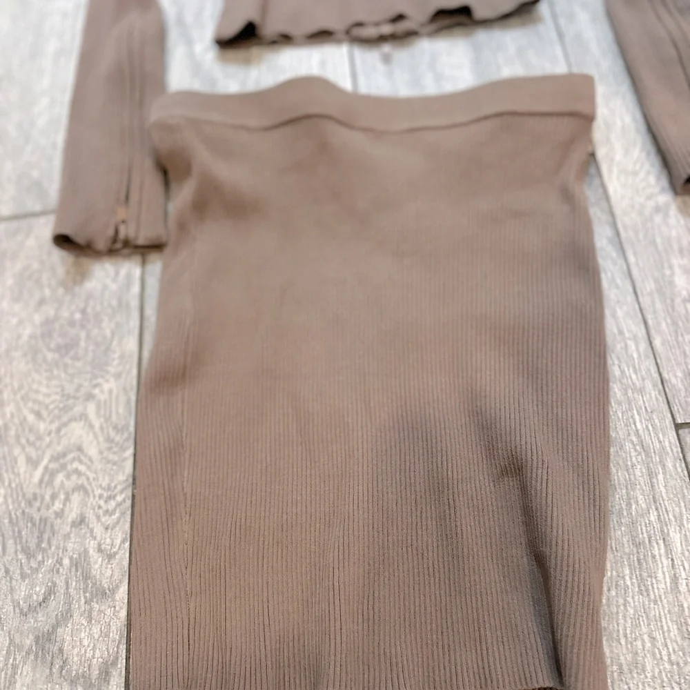 ✨NWOT” Hera Collection” Tan” Ribbed Set - Picture 7 of 10
